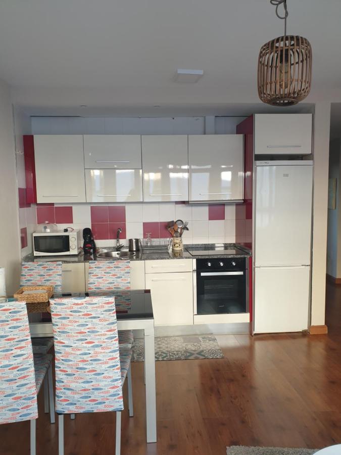 Apartamento Cine Colon 2 Ribadeo Exterior photo