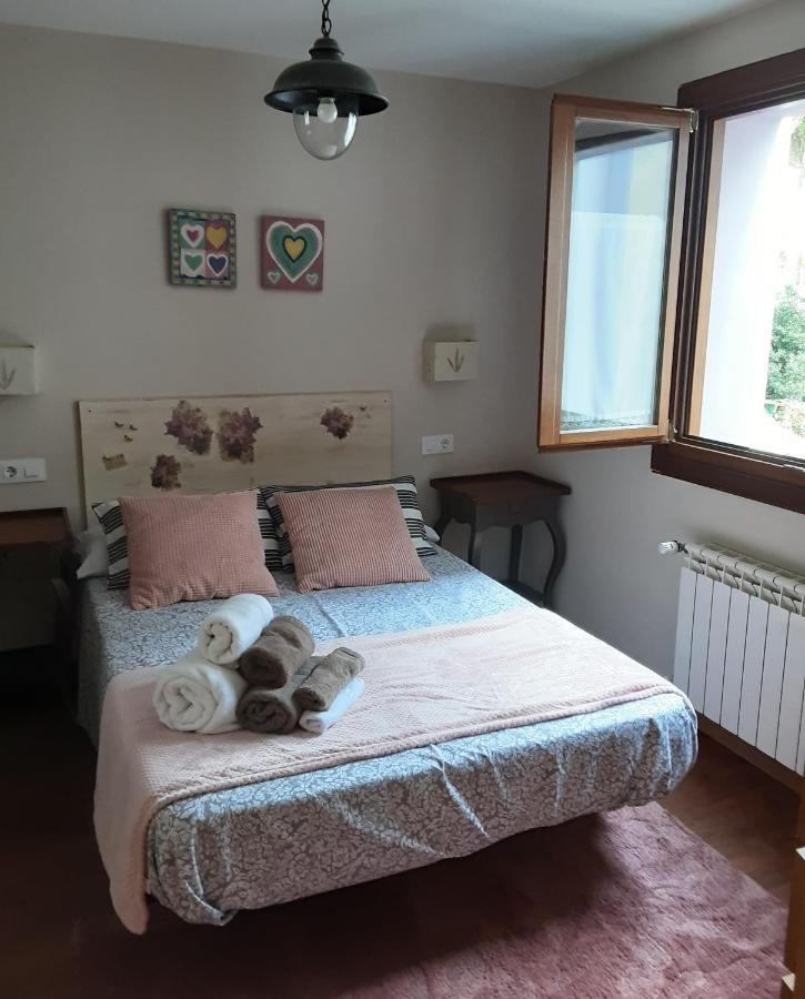 Apartamento Cine Colon 2 Ribadeo Exterior photo