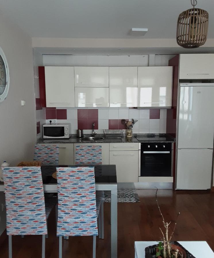 Apartamento Cine Colon 2 Ribadeo Exterior photo