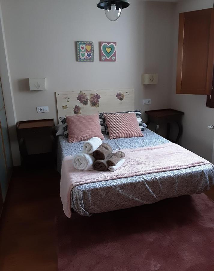 Apartamento Cine Colon 2 Ribadeo Exterior photo